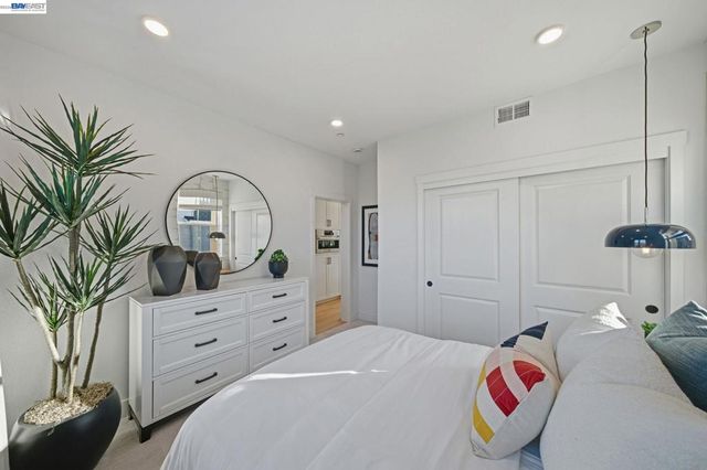 4898 Las Positas Road 202, Livermore, CA 94551