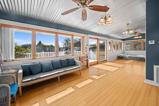 1609 Bayou Black Dr, Houma, LA 70360