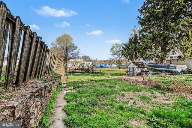 1269 E PHILADELPHIA ST, York, PA 17403