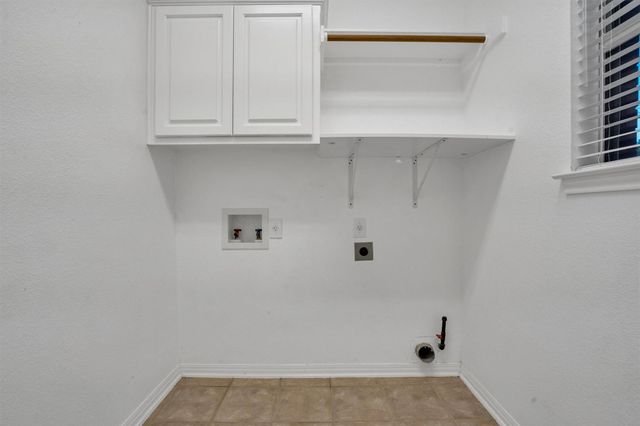 13013 Titus CT, Austin, TX 78732