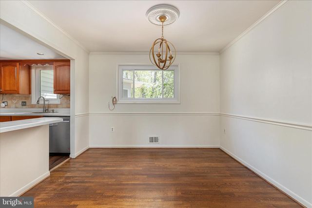 5815 OTTAWA RD, Centreville, VA 20120