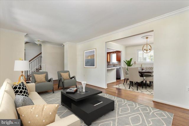 5815 OTTAWA RD, Centreville, VA 20120