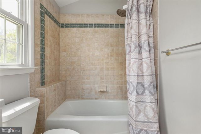 5815 OTTAWA RD, Centreville, VA 20120