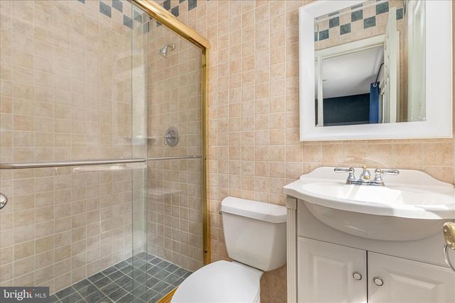 5815 OTTAWA RD, Centreville, VA 20120