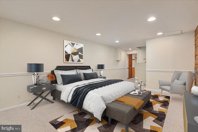 5815 OTTAWA RD, Centreville, VA 20120