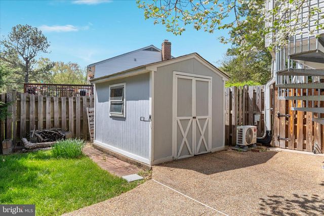 5815 OTTAWA RD, Centreville, VA 20120