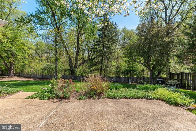 5815 OTTAWA RD, Centreville, VA 20120