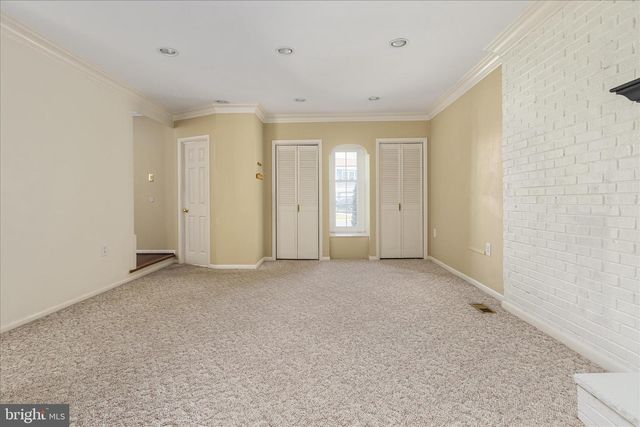 5815 OTTAWA RD, Centreville, VA 20120