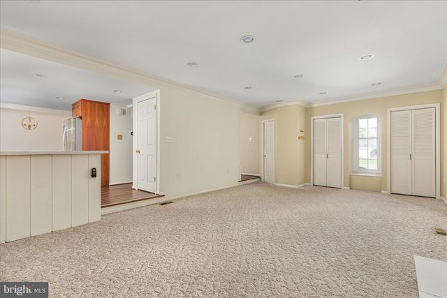 5815 OTTAWA RD, Centreville, VA 20120
