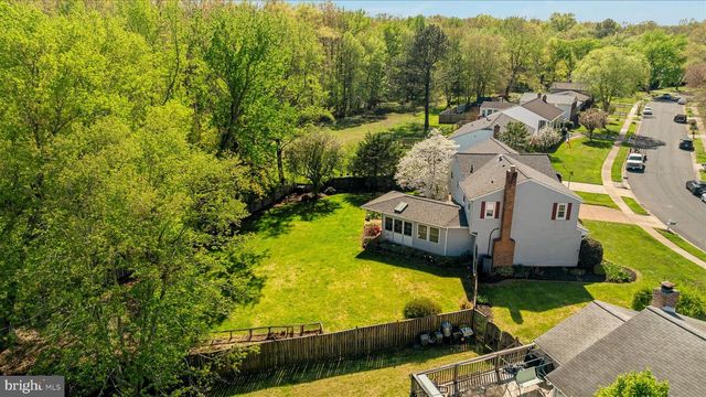 5815 OTTAWA RD, Centreville, VA 20120