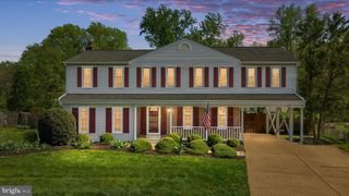 5815 OTTAWA RD, Centreville, VA 20120