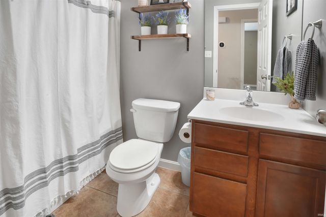 4000 Eagle Watch Drive, Evansville, IN 47725
