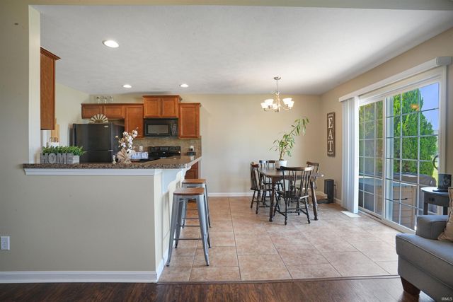 4000 Eagle Watch Drive, Evansville, IN 47725