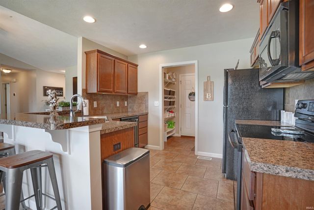 4000 Eagle Watch Drive, Evansville, IN 47725