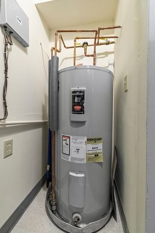 30 Pleasant St 4, Northampton, MA 01060