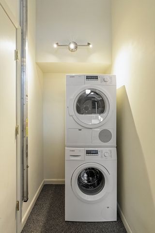 30 Pleasant St 4, Northampton, MA 01060