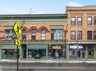 30 Pleasant St 4, Northampton, MA 01060