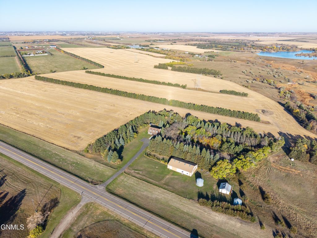 10150 Highway 10, Bismarck, ND 58501 photo 2