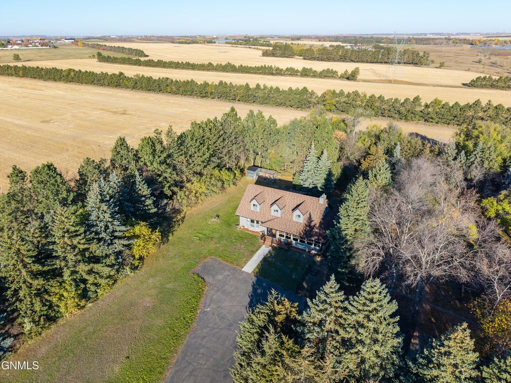 10150 Highway 10, Bismarck, ND 58501 photo 3