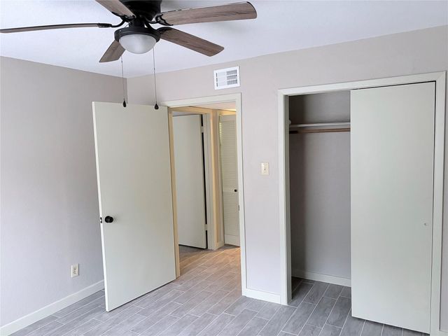 14515 Wunderlich Drive 811, Houston, TX 77069