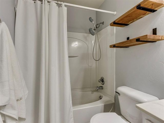 2828 NW 184th Terrace, Edmond, OK 73012