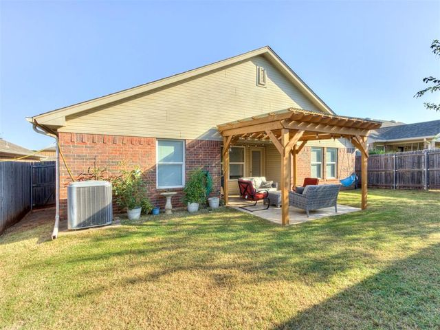 2828 NW 184th Terrace, Edmond, OK 73012