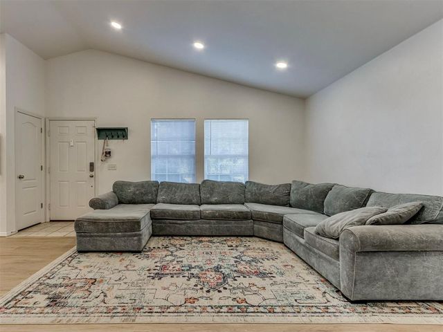 2828 NW 184th Terrace, Edmond, OK 73012