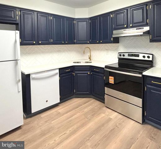 5 NEVILLE CT, Sewell, NJ 08080