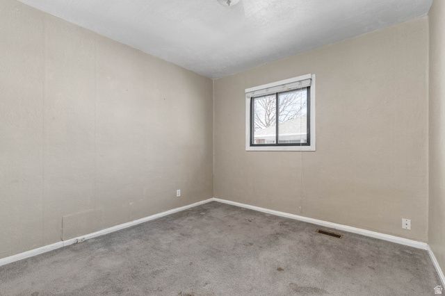 7689 S LOCUST ST, Midvale, UT 84047