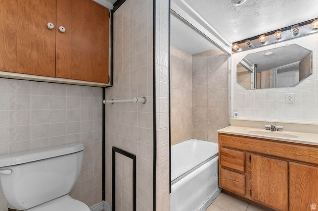 7689 S LOCUST ST, Midvale, UT 84047