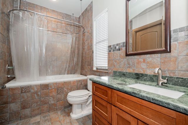 323 Kings. Court, Forney, TX 75126