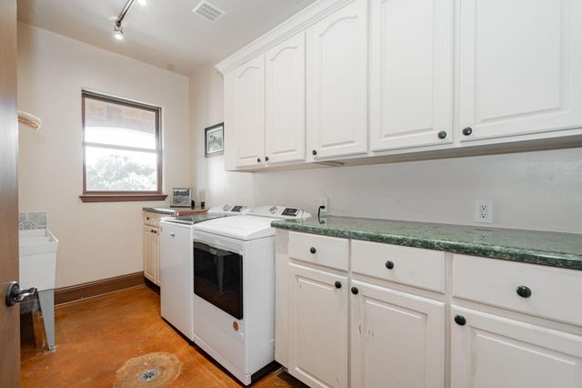 323 Kings. Court, Forney, TX 75126