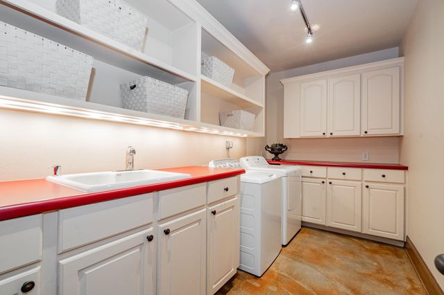 323 Kings. Court, Forney, TX 75126