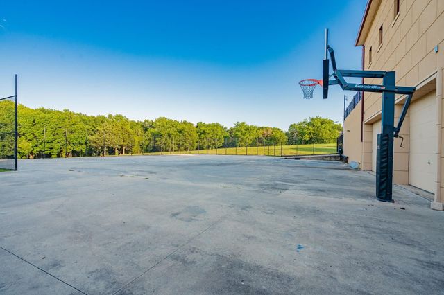 323 Kings. Court, Forney, TX 75126