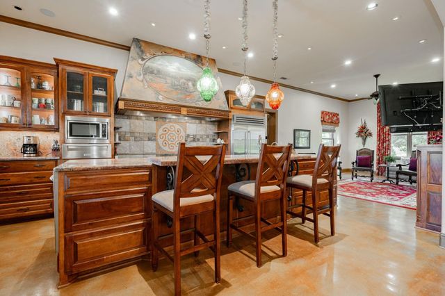 323 Kings. Court, Forney, TX 75126