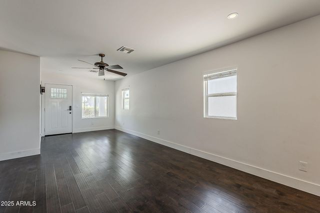 2112 N 25TH Place, Phoenix, AZ 85008