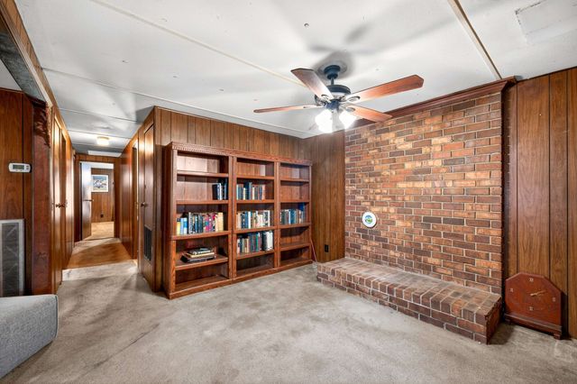 133 Hillview Dr, La Vergne, TN 37086