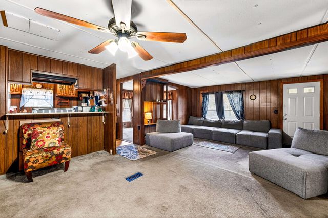 133 Hillview Dr, La Vergne, TN 37086