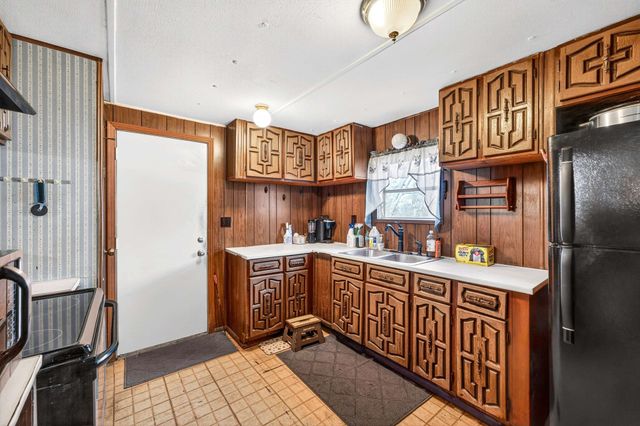 133 Hillview Dr, La Vergne, TN 37086