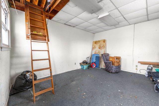 133 Hillview Dr, La Vergne, TN 37086