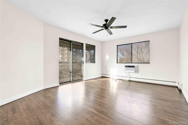 67-07 Selfridge Street 3rd Floor, Forest Hills, NY 11375