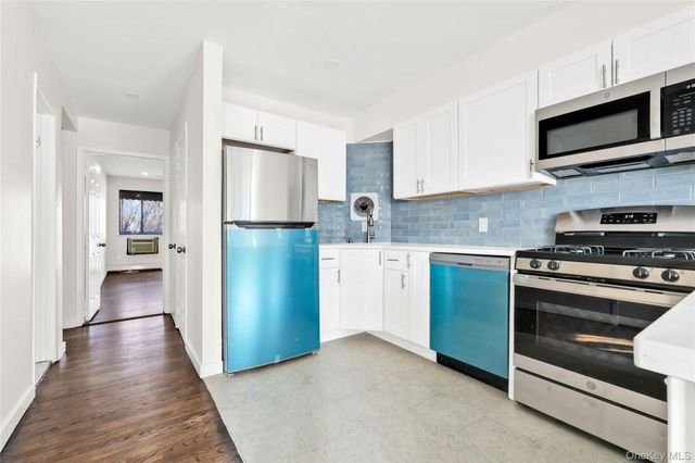 67-07 Selfridge Street 3rd Floor, Forest Hills, NY 11375