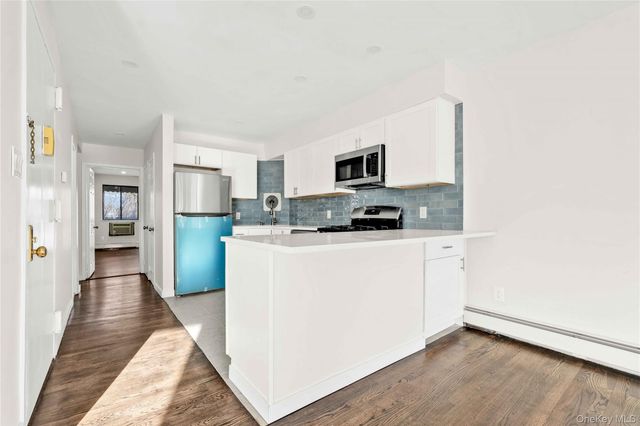 67-07 Selfridge Street 3rd Floor, Forest Hills, NY 11375