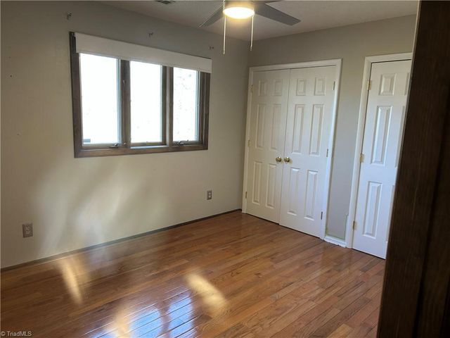 512 Forest Lane, Yadkinville, NC 27055