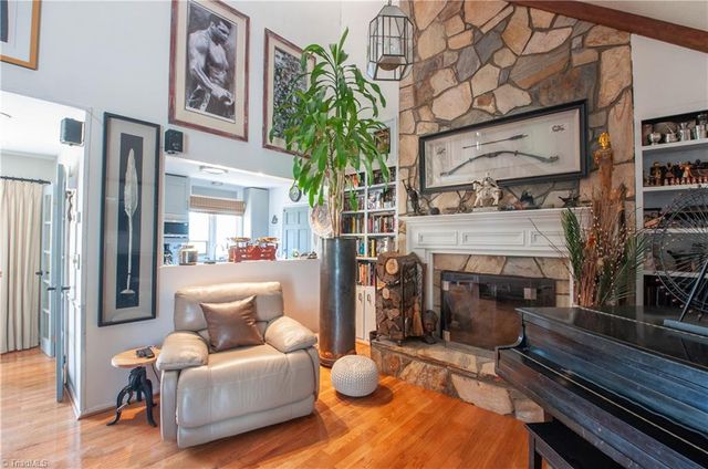 512 Forest Lane, Yadkinville, NC 27055