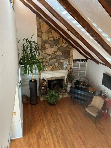 512 Forest Lane, Yadkinville, NC 27055