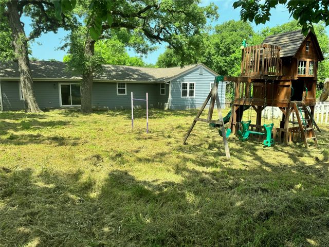 314 N Dubellette Street, Weatherford, TX 76086