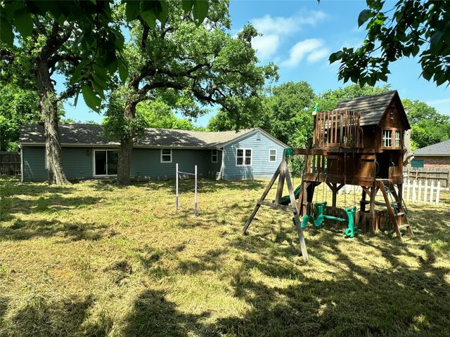 314 N Dubellette Street, Weatherford, TX 76086