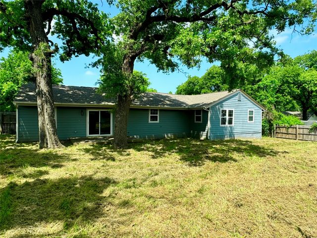 314 N Dubellette Street, Weatherford, TX 76086