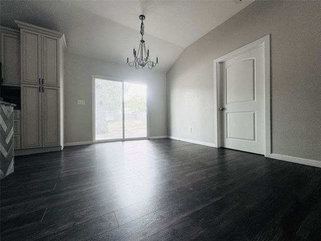 314 N Dubellette Street, Weatherford, TX 76086